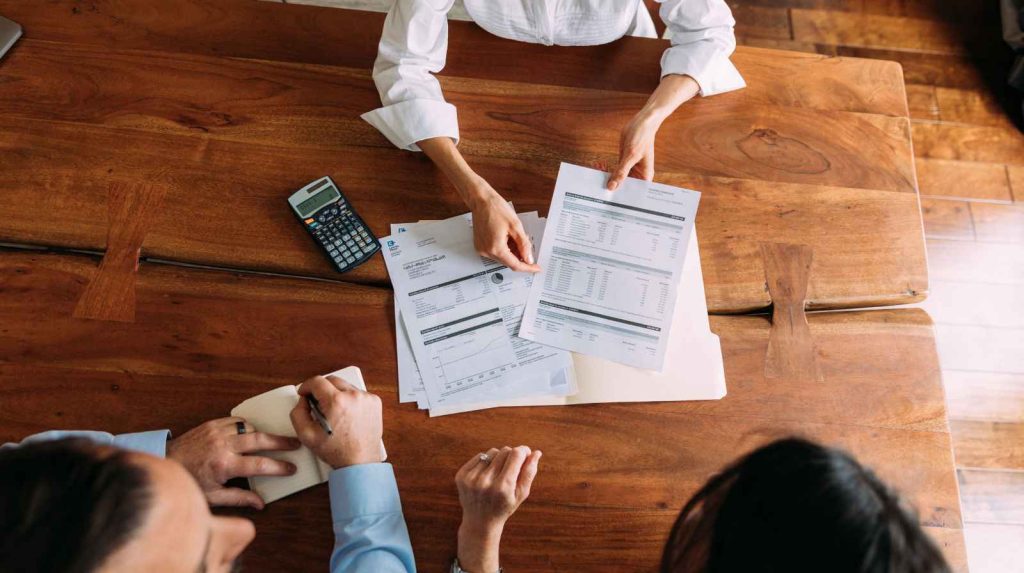 יועץ פיננסי וכלכלת המשפחה